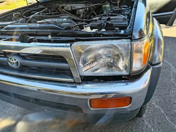 Toyota 4Runner 1998 photo 3