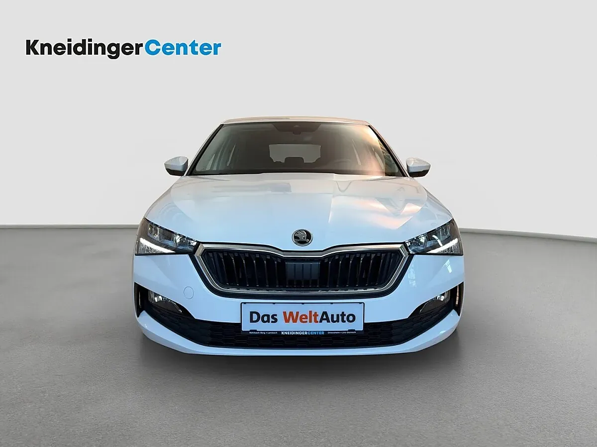 Skoda Scala 2023 photo 2