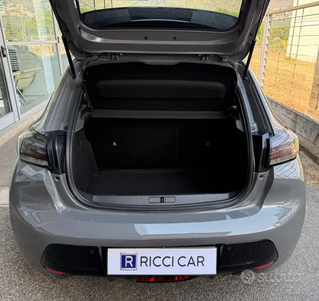 Peugeot 208 2025 photo 5