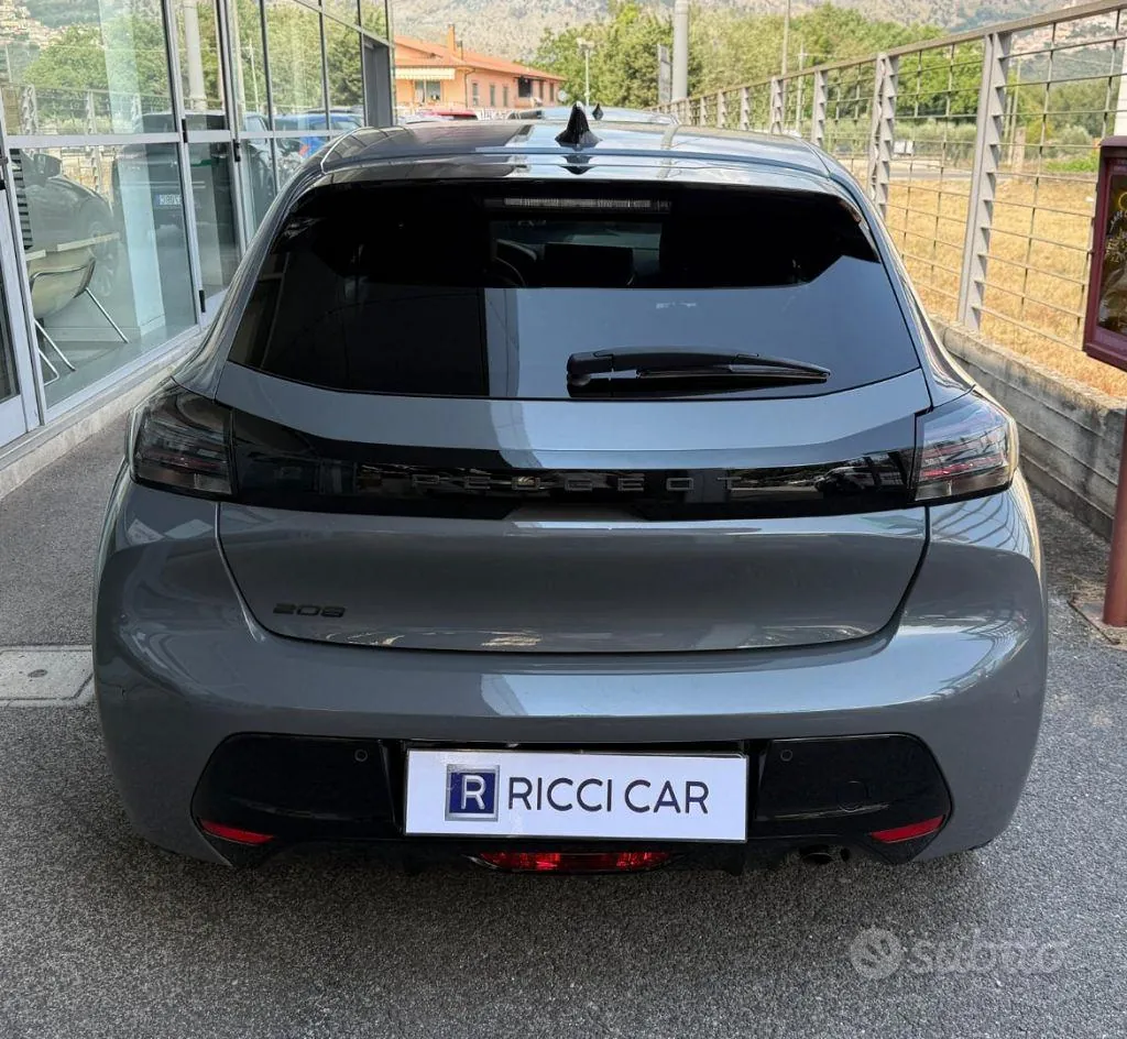 Peugeot 208 2025 photo 4
