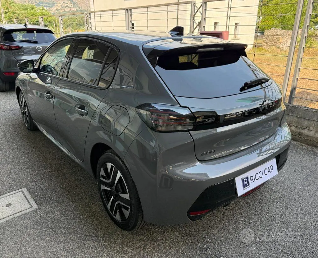 Peugeot 208 2025 photo 3