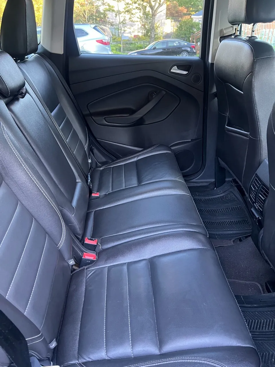 Ford Escape 2016 photo 2