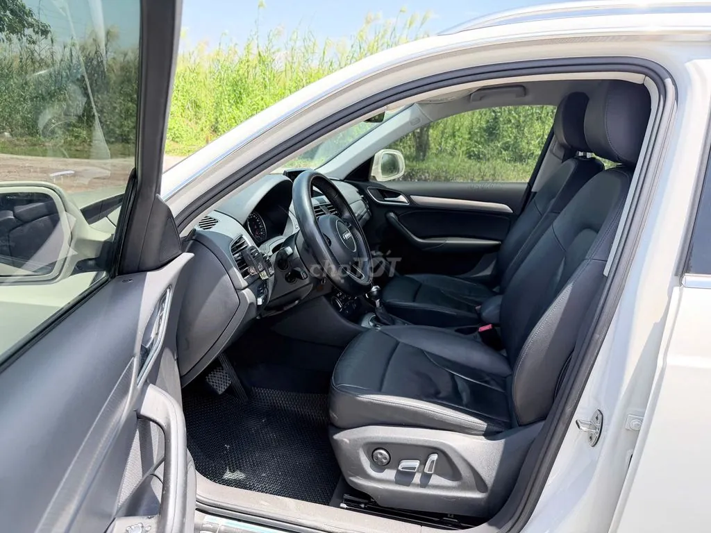 Audi Q3 2015 photo 4