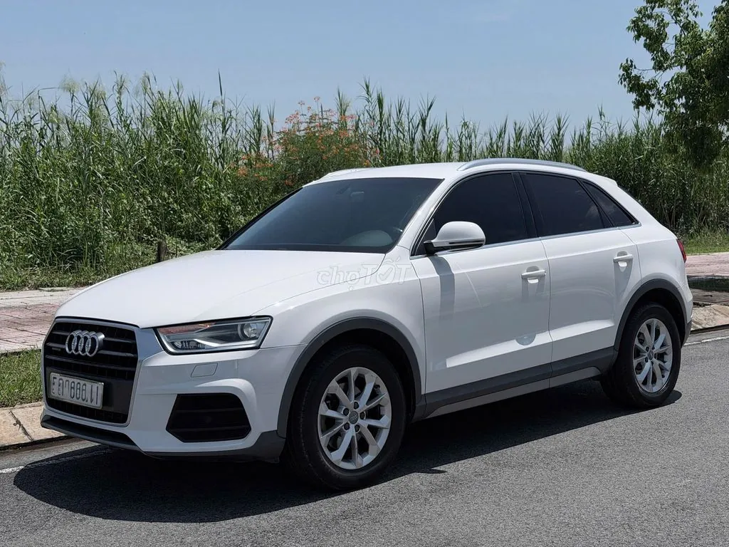 Audi Q3 2015 photo 2