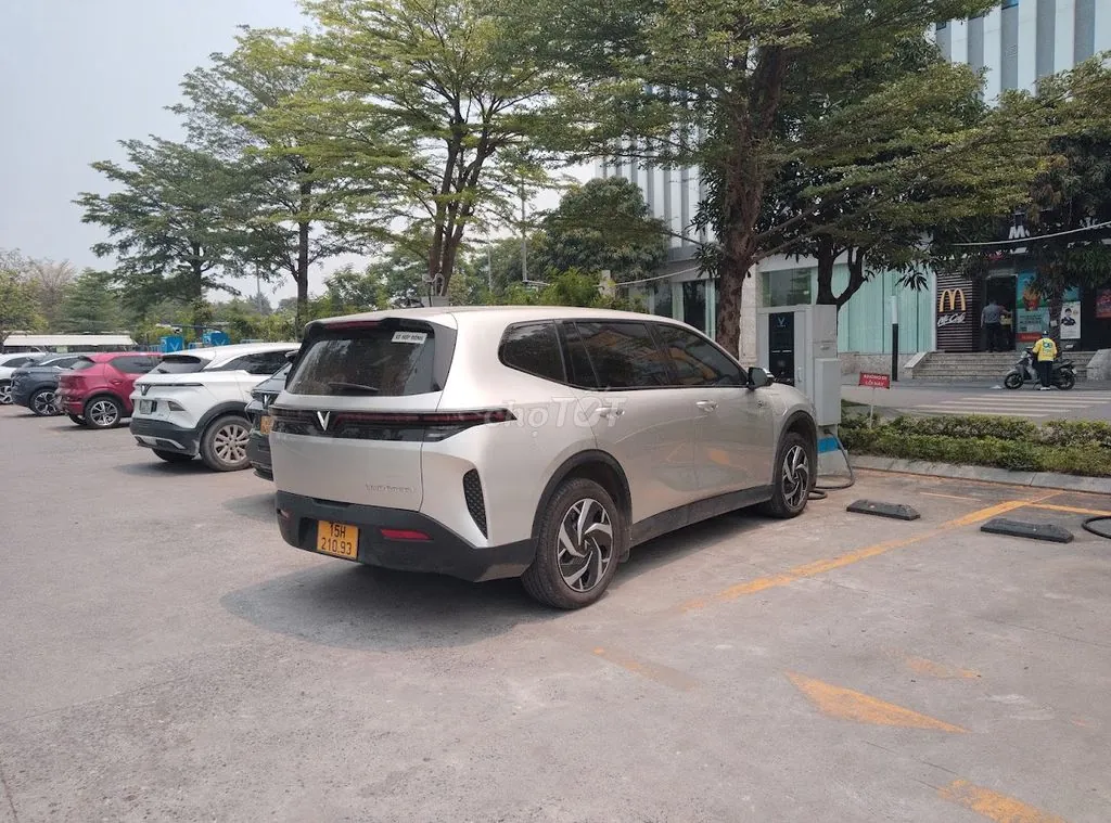 Vinfast Limo 2025 photo 3