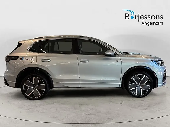 Volkswagen Tiguan 2026 photo 2