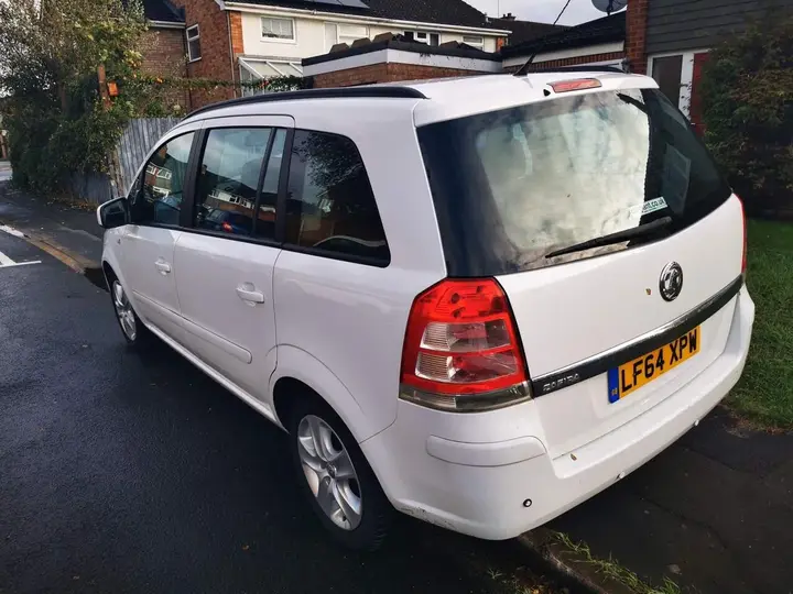Vauxhall Zafira 2014 photo 2