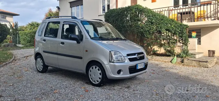 Opel Agila
