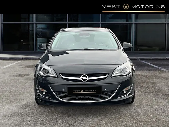 Opel Astra 2013 photo 2