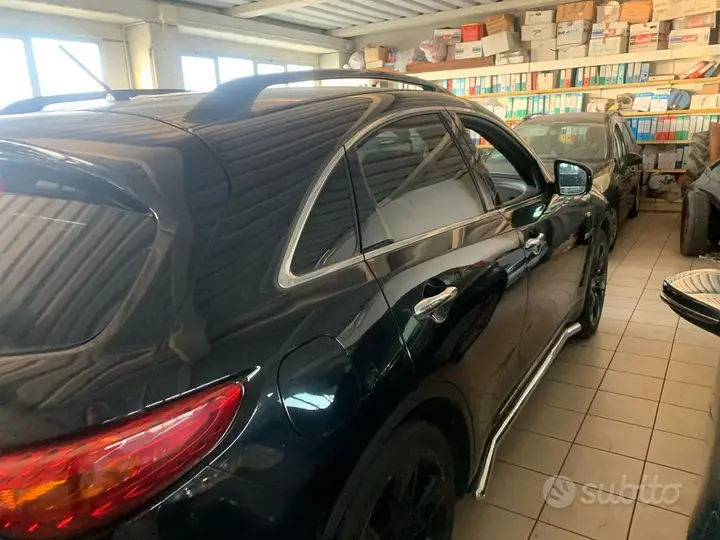 Infiniti Qx70 2015 photo 2