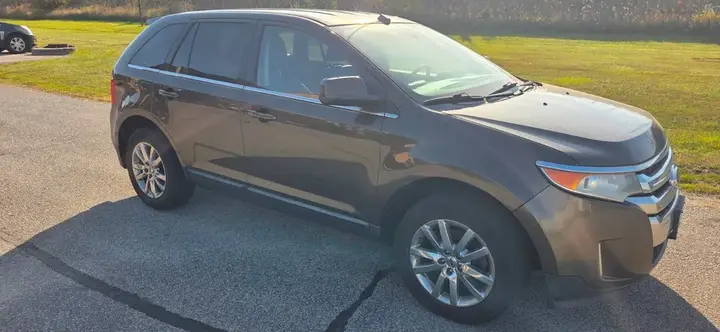 Ford Edge 2011 photo 2