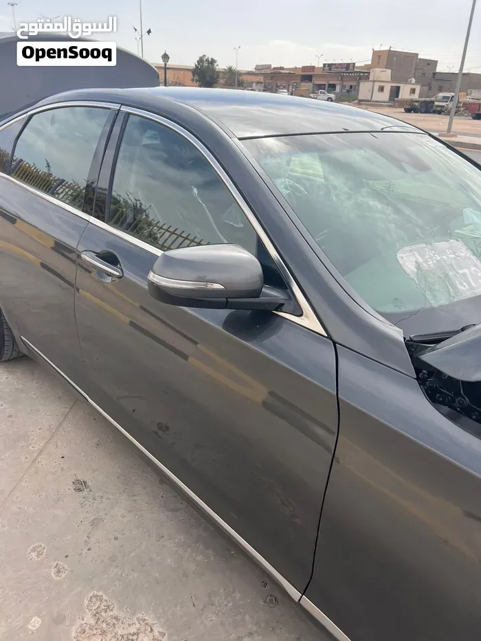 Genesis G80 2018 photo 4