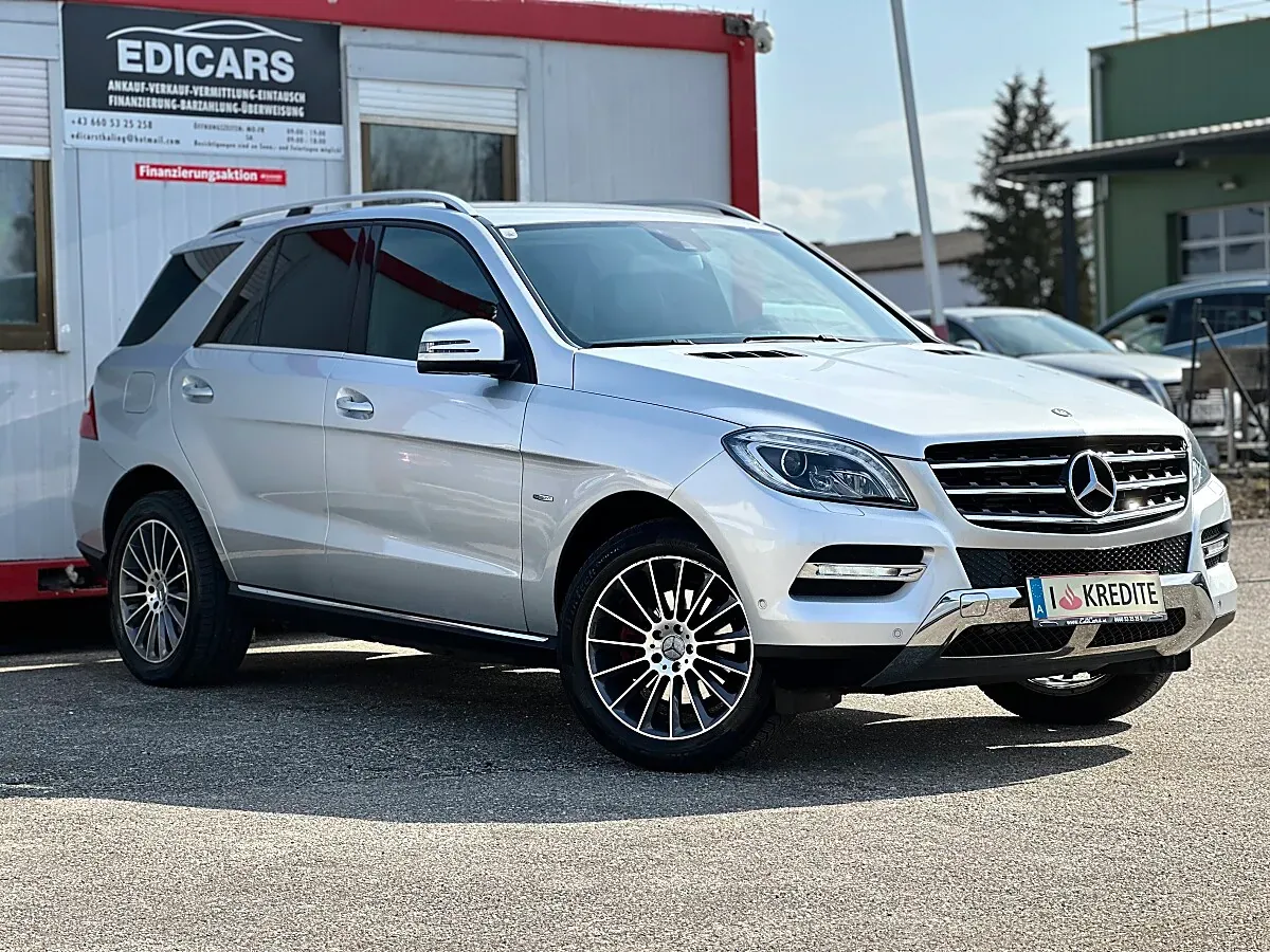 Mercedes-Benz M-Class 2012 photo 3