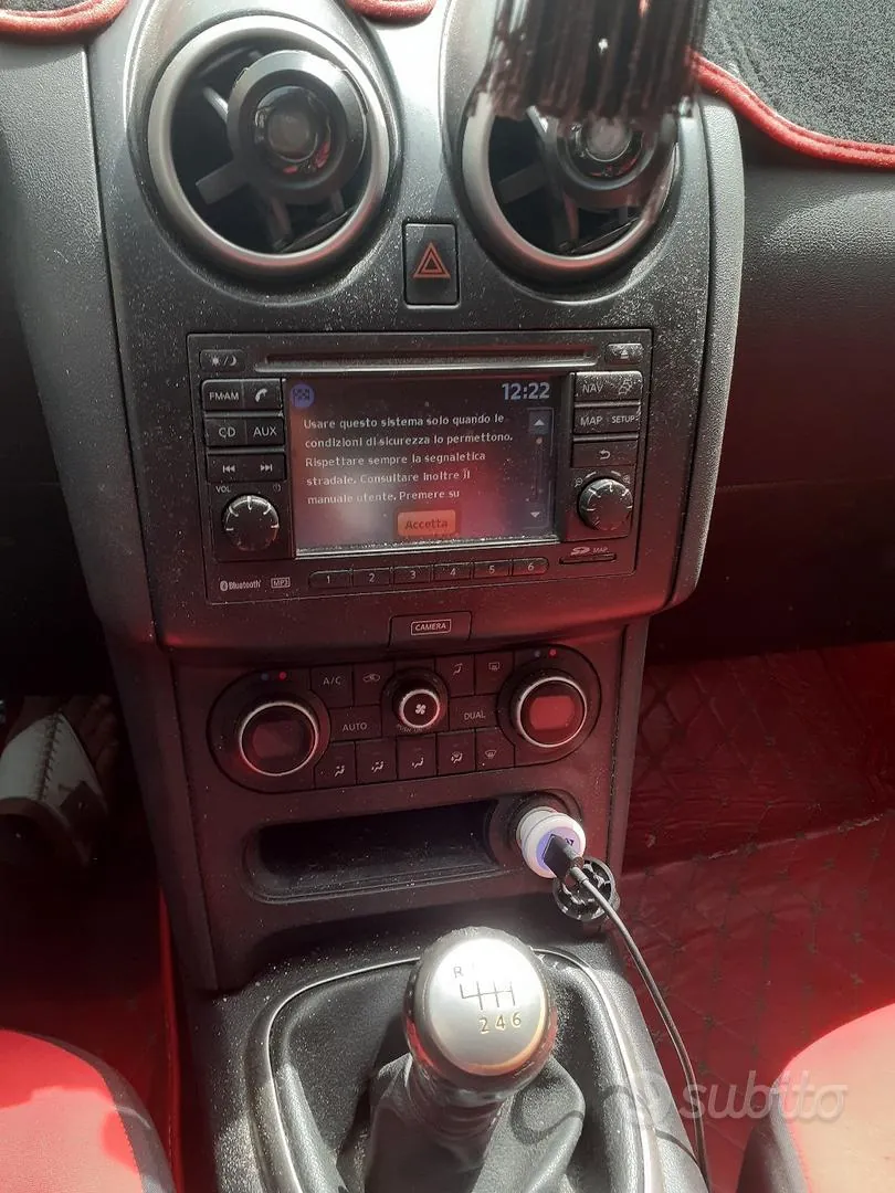 Nissan Qashqai 2012 photo 5