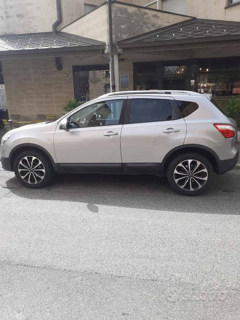 Nissan Qashqai 2012 photo 4
