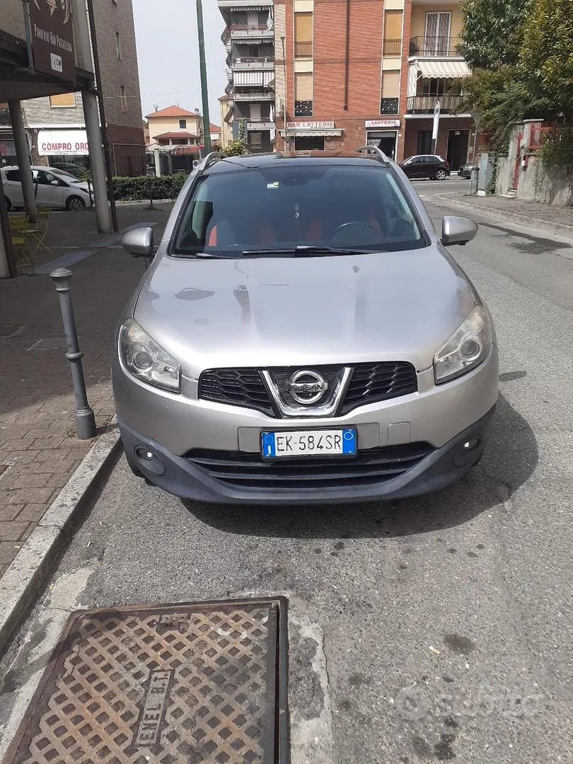 Nissan Qashqai 2012 photo 2
