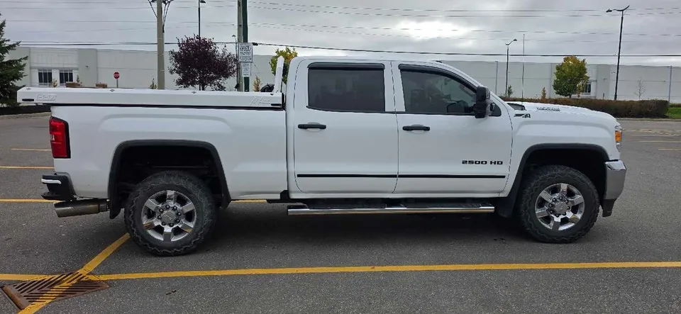 GMC Sierra 2500Hd