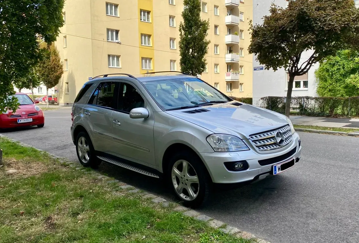 Mercedes-Benz M-Class 2006 photo 3