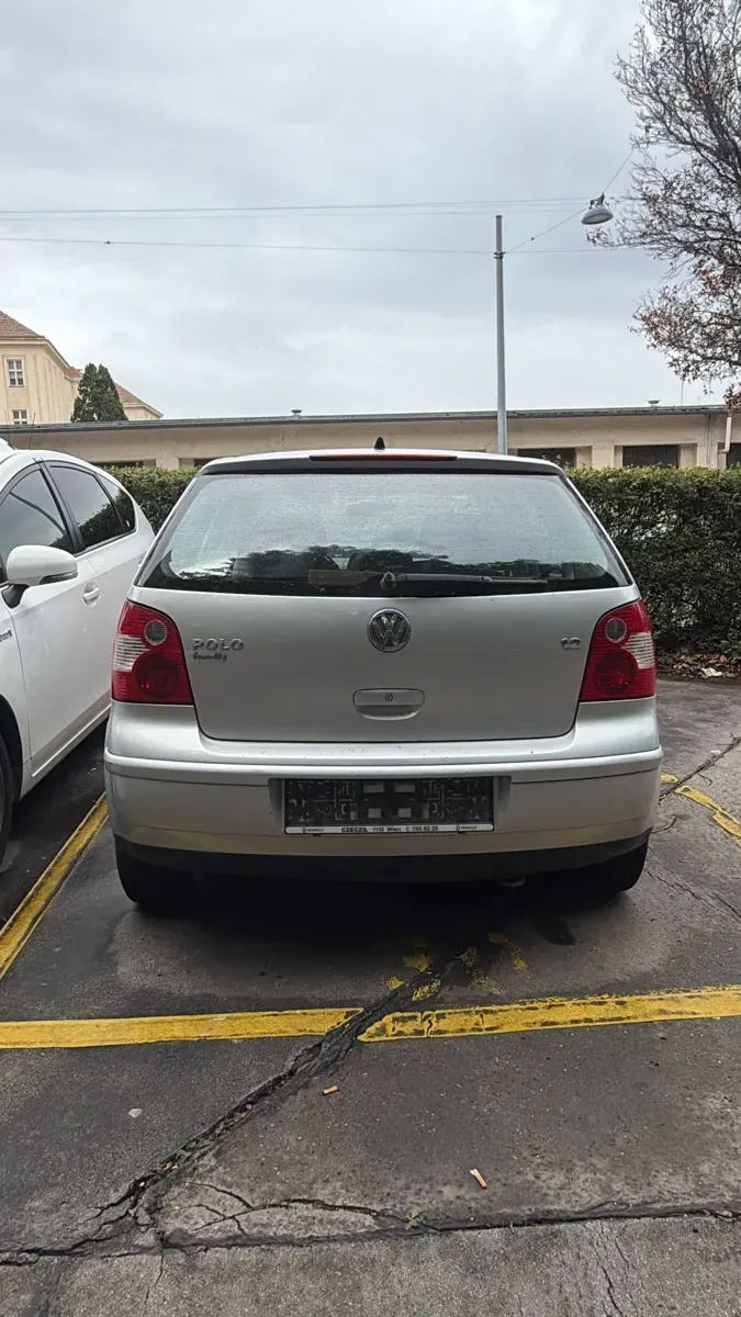 Volkswagen Polo 2005 photo 2