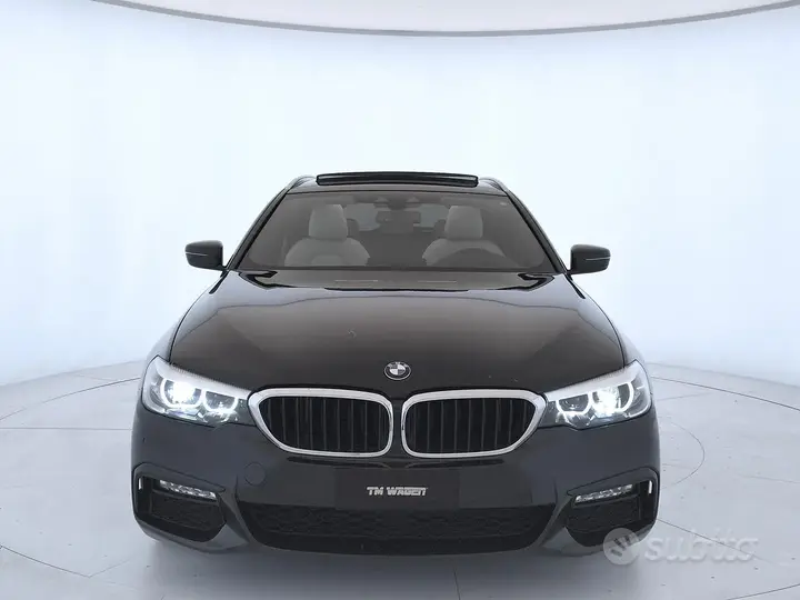 BMW 520D Touring 2018 photo 2