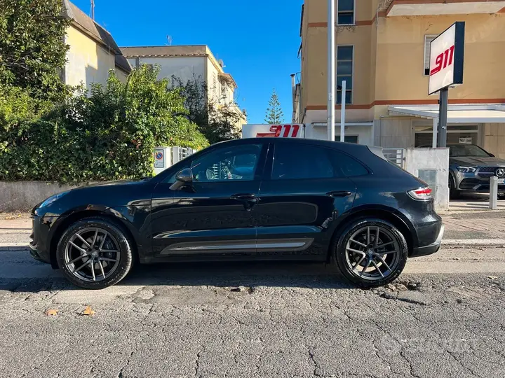 Porsche Macan 2023 photo 4