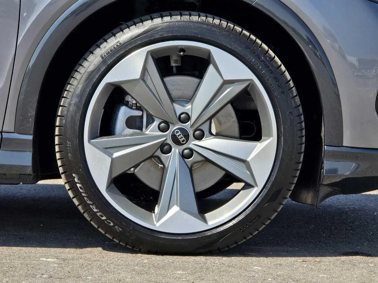 Audi Q4 E-Tron 2026 photo 5