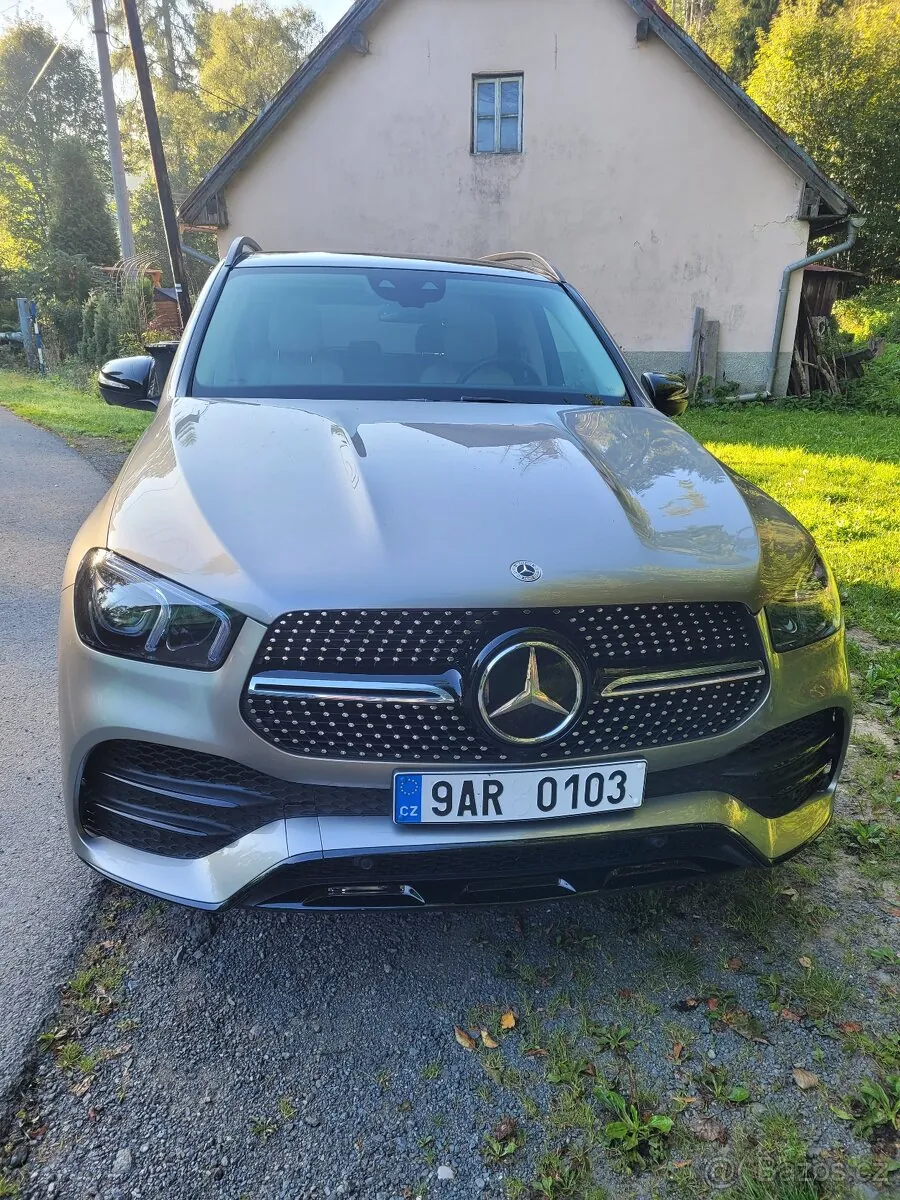 Mercedes-Benz 400D