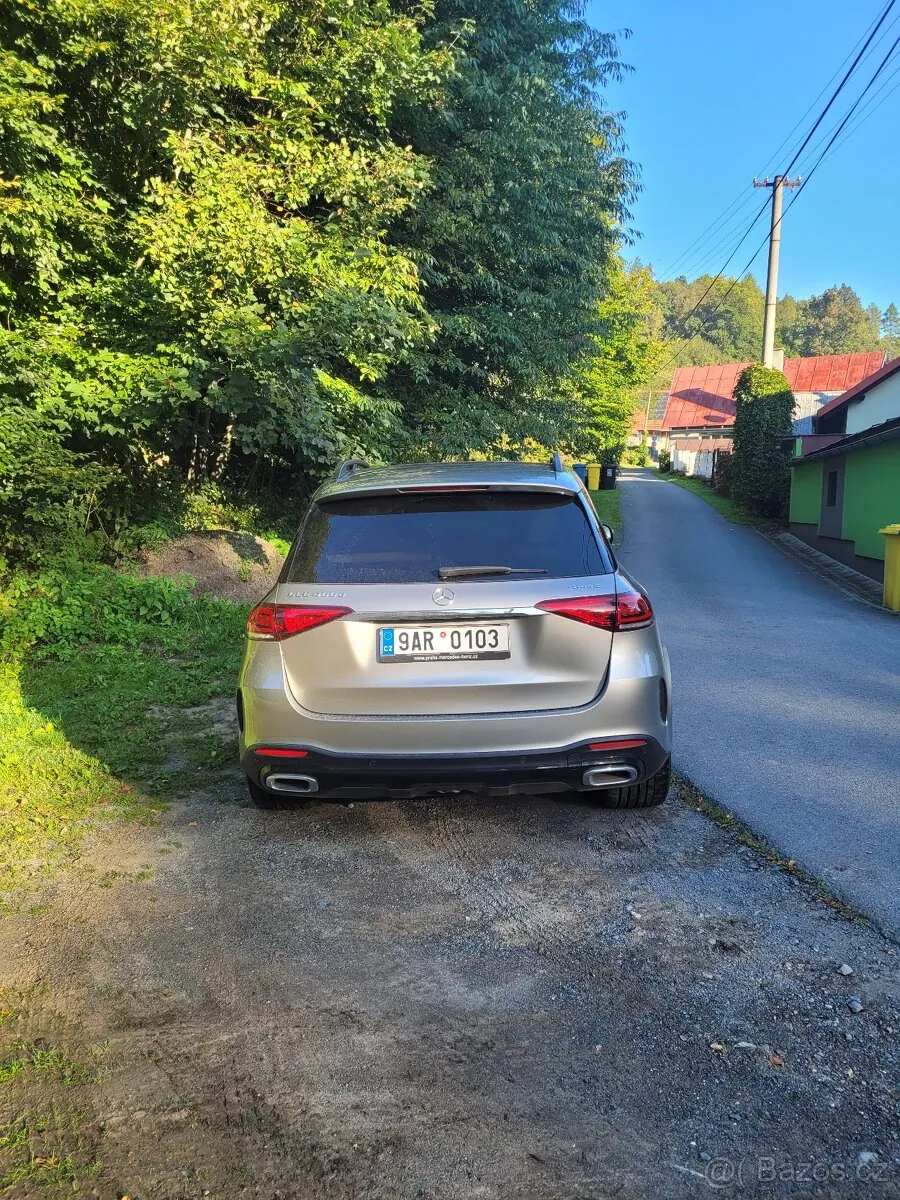 Mercedes-Benz 400D 2023 photo 4