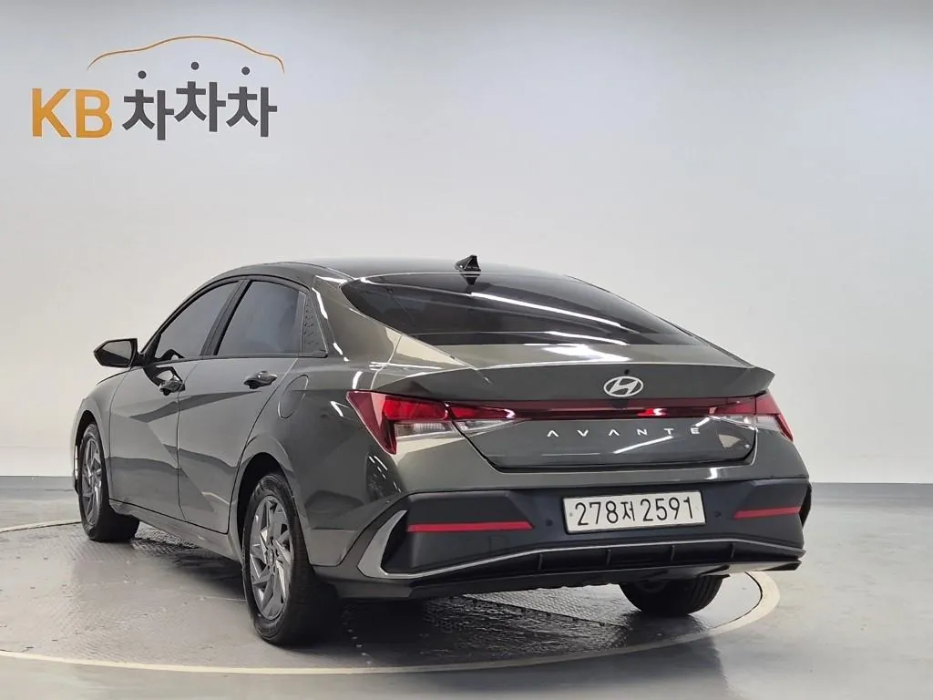 Hyundai Avante 2024 photo 2