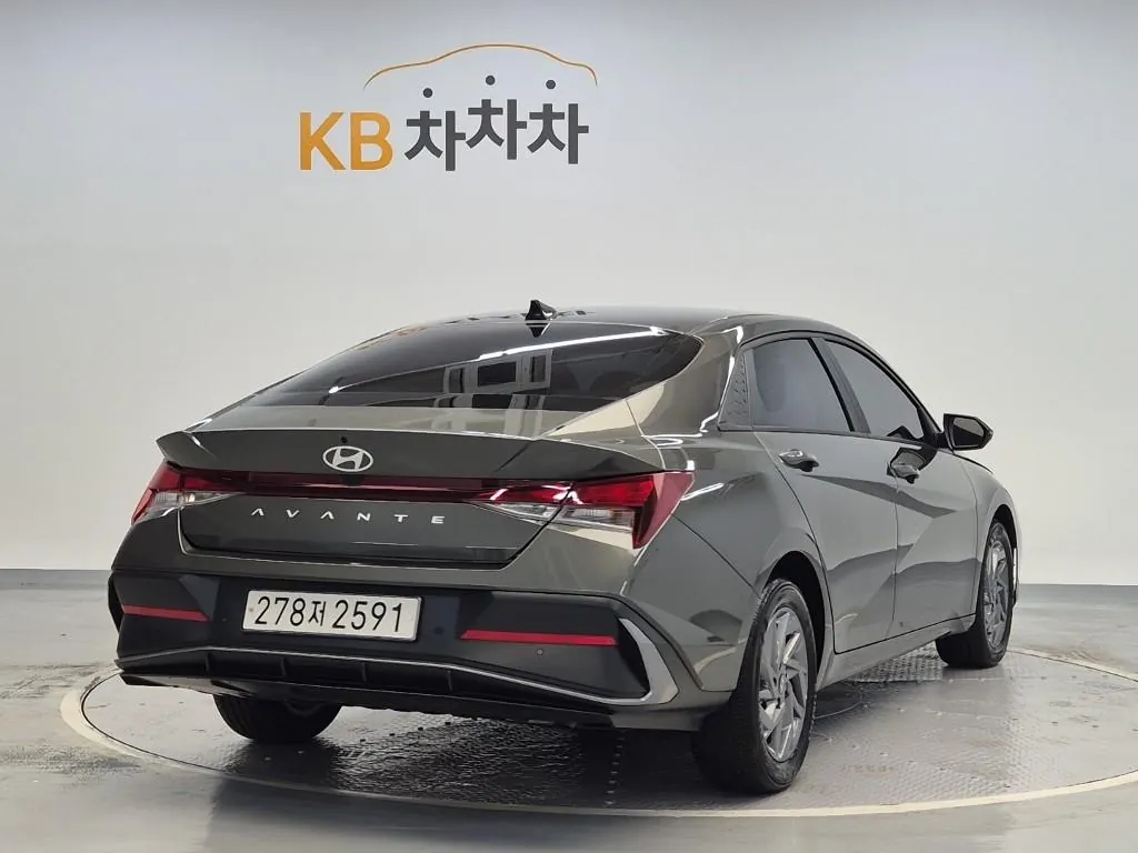 Hyundai Avante 2024 photo 3