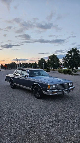 Chevrolet Caprice 1983 photo 2