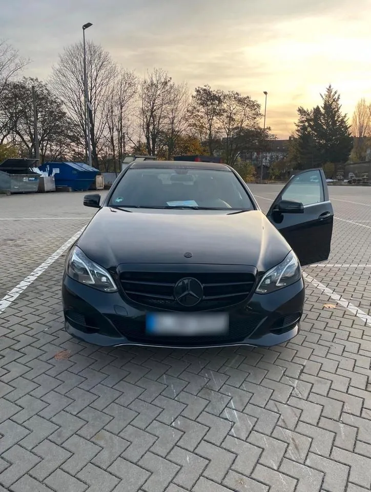Mercedes-Benz E 300