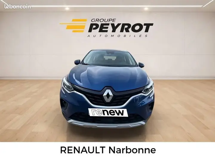 Renault Captur 2023 photo 2