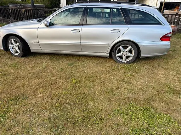 Mercedes-Benz E 220