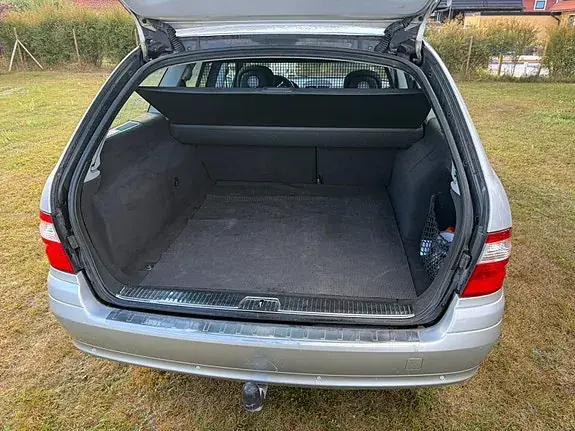 Mercedes-Benz E 220 2006 photo 5