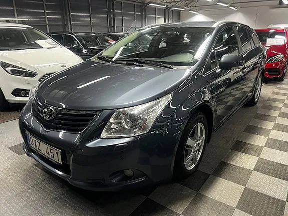 Toyota Avensis 2011 photo 2