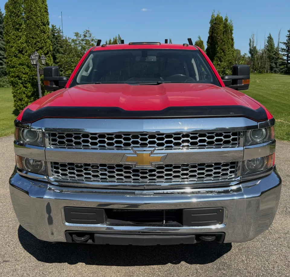 Chevrolet Silverado 3500Hd 2019 photo 2