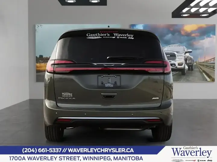 Chrysler Pacifica 2027 photo 5