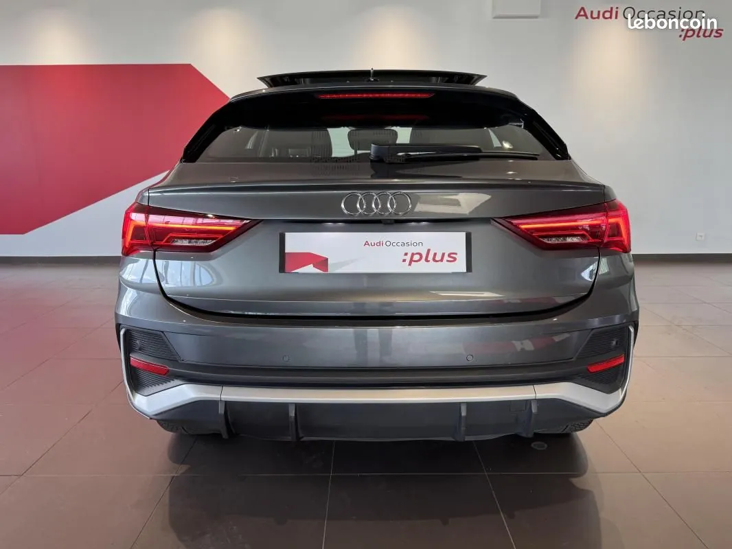 Audi Q3 2021 photo 3