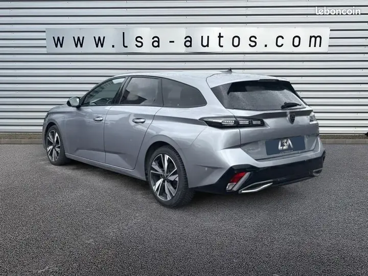 Peugeot 308 2022 photo 3
