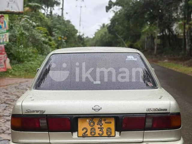 Nissan Sunny 1992 photo 2