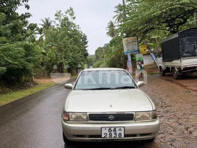 Nissan Sunny 1992 photo 5