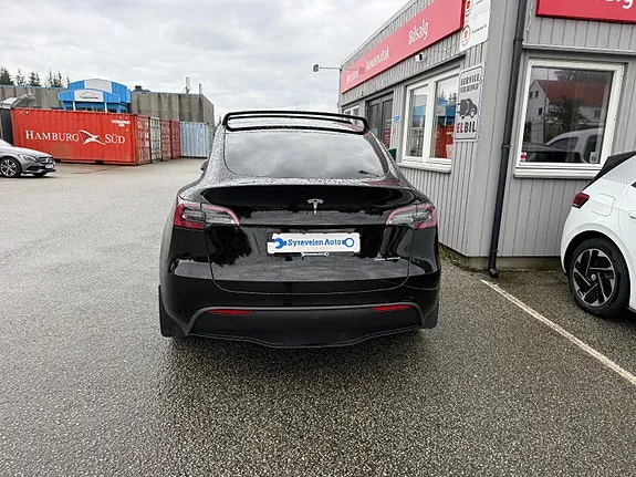 Tesla Model Y 2021 photo 5