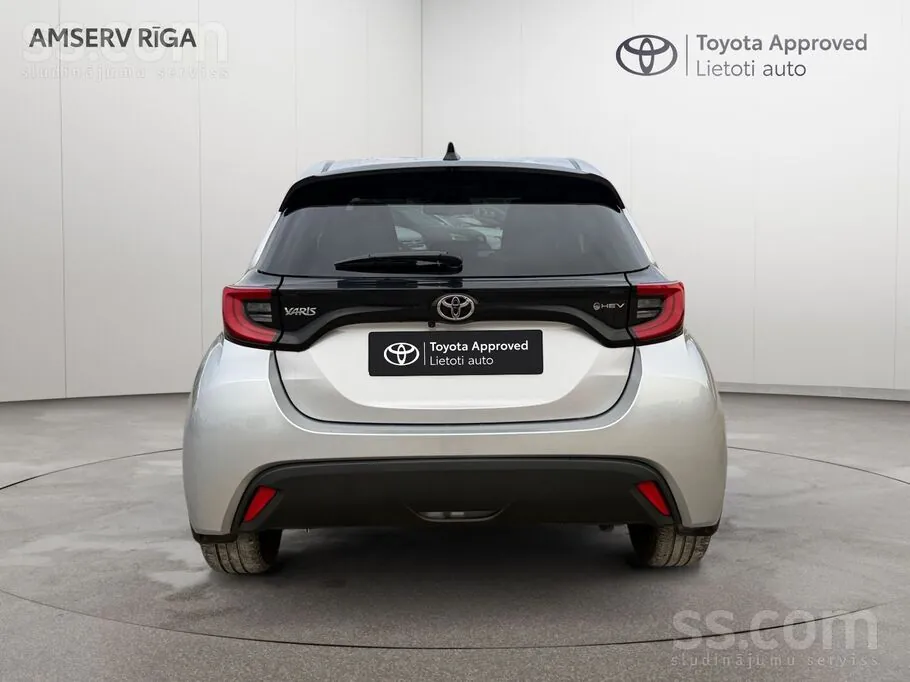Toyota Yaris 2025 photo 4