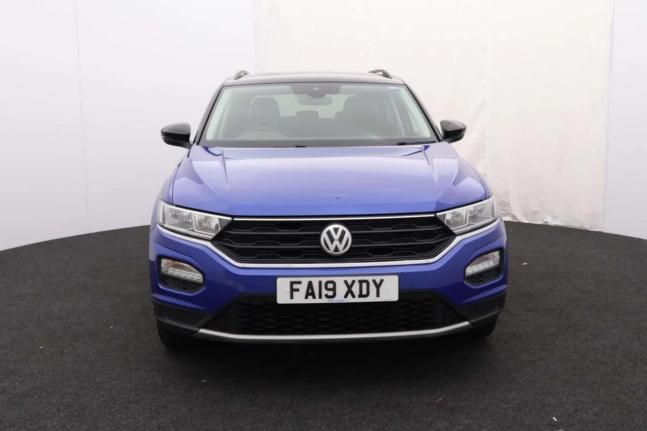 Volkswagen T-Roc 2019 photo 2