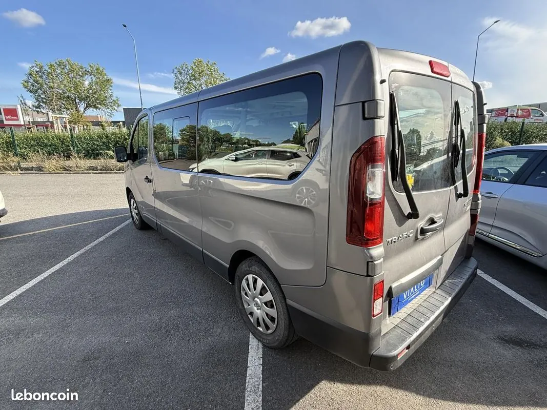 Renault Trafic 2016 photo 5