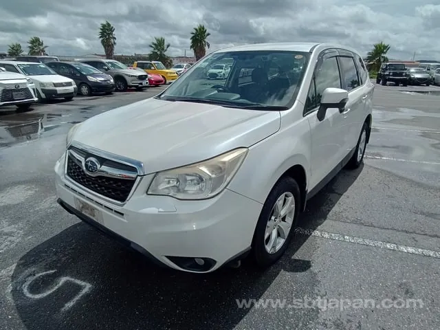 Subaru Forester 2014 photo 2