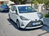 Toyota Yaris 2017 photo 2