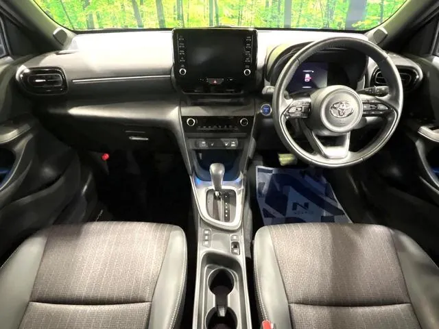 Toyota Yaris Cross Hybrid Z 2023 photo 2