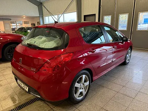 Peugeot 308 2008 photo 5